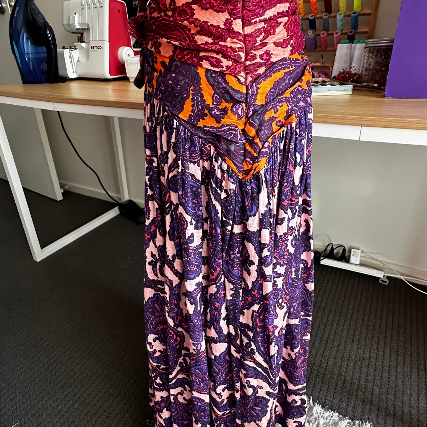 Tiggy Bow Midi Dress in Spliced Paisley